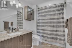 full Bath/second bath - 