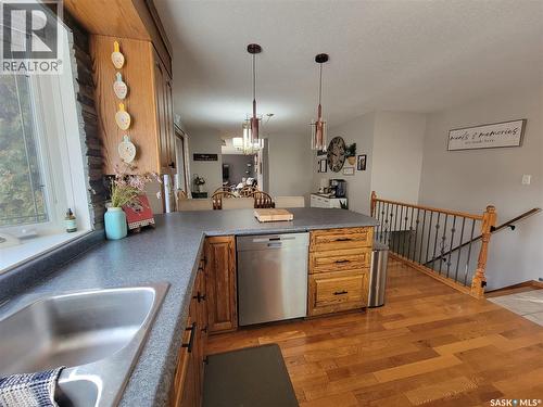4702 Leader Street, Macklin, SK - Indoor Photo Showing Kitchen