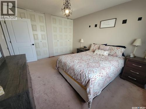 4702 Leader Street, Macklin, SK - Indoor Photo Showing Bedroom