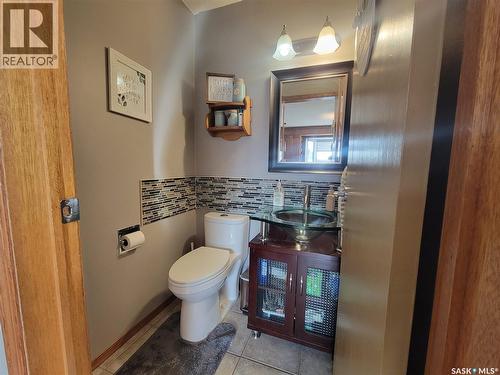 4702 Leader Street, Macklin, SK - Indoor Photo Showing Bathroom