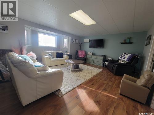 4702 Leader Street, Macklin, SK - Indoor