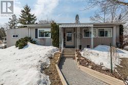 5 BROADWAY AVENUE Innisfil, ON L9S 1M9