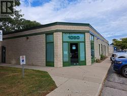 1&2 - 1050 COOKE BOULEVARD  Burlington, ON L7T 4A8