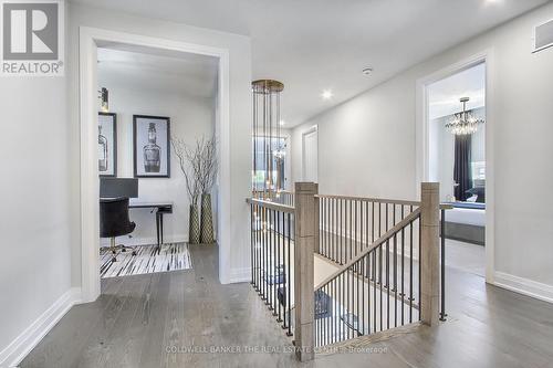 92 Maple Fields Circle, Aurora, ON - Indoor Photo Showing Other Room