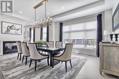 92 Maple Fields Circle, Aurora, ON - Indoor Photo Showing Dining Room