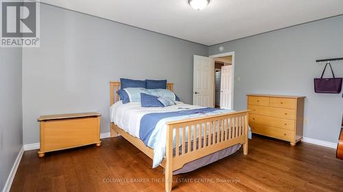 37 Falling Brook Drive, Barrie, ON - Indoor Photo Showing Bedroom