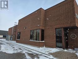 B- 16 EAST WILMOT STREET  Richmond Hill, ON L4B 1C8