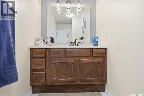 2722 Jarvis Drive, Saskatoon, SK - Indoor Photo Showing Bathroom