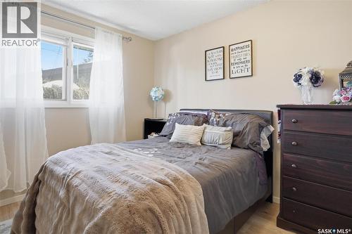 2722 Jarvis Drive, Saskatoon, SK - Indoor Photo Showing Bedroom