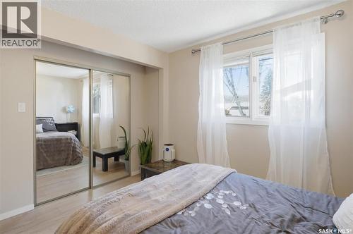 2722 Jarvis Drive, Saskatoon, SK - Indoor Photo Showing Bedroom