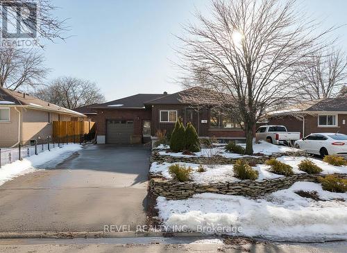 45 BUCKINGHAM STREET  Brantford, ON N3R 3B2