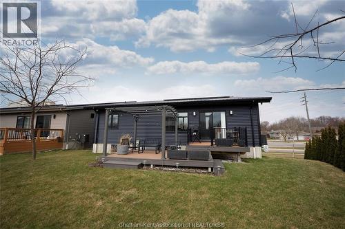 2 Riverview Drive, Chatham, ON - Outdoor With Deck Patio Veranda