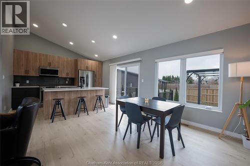 2 Riverview Drive, Chatham, ON - Indoor