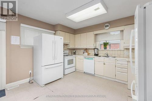89 Allingham Gardens, Toronto, ON - Indoor Photo Showing Kitchen With Double Sink
