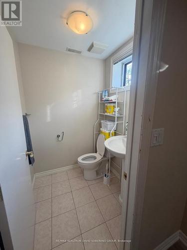 89 Allingham Gardens, Toronto, ON - Indoor Photo Showing Bathroom