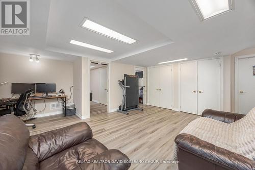89 Allingham Gardens, Toronto, ON - Indoor Photo Showing Other Room