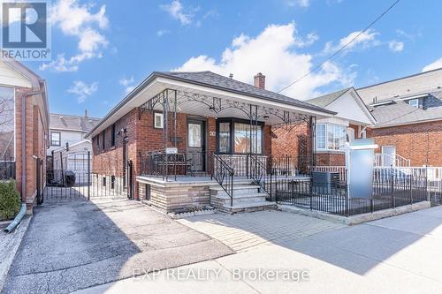 436 OAKWOOD AVENUE  Toronto, ON M6E 2W5