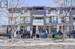295 ROXTON ROAD  Toronto, ON M6G 3R1