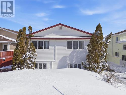 40 Harvard Drive  Mount Pearl, NL A1N 2Z7