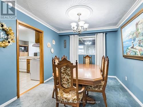 7497 Middleshire Drive, Mississauga, ON - Indoor Photo Showing Dining Room