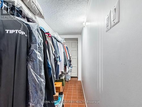 7497 Middleshire Drive, Mississauga, ON - Indoor With Storage