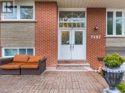 7497 Middleshire Drive, Mississauga, ON - Outdoor With Exterior