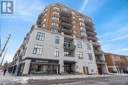 302 - 420 BERKLEY AVENUE  Ottawa, ON K2A 4H5