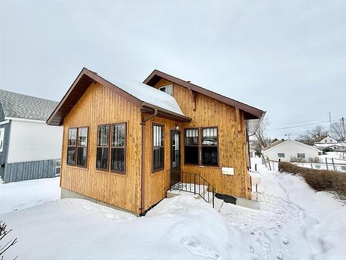 429 Fourth Street N  Kenora, ON P9N 2N2