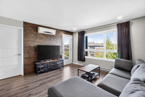 Living Room - 303-1040 Boul. De Palerme, La Prairie, QC - Indoor Photo Showing Living Room