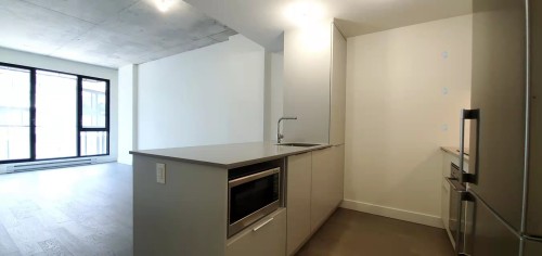 Cuisine - 511-1552 Rue Des Bassins, Montréal (Le Sud-Ouest), QC - Indoor Photo Showing Kitchen