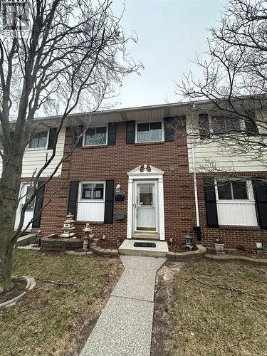 3022 Meadowbrook LANE Unit# 2  Windsor, ON N8T 3G8