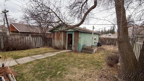 213 16Th Avenue, Cranbrook, BC - Outdoor