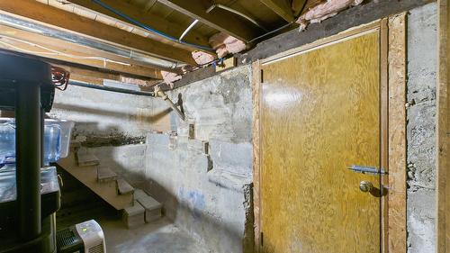 500 13Th Avenue, Cranbrook, BC - Indoor Photo Showing Basement