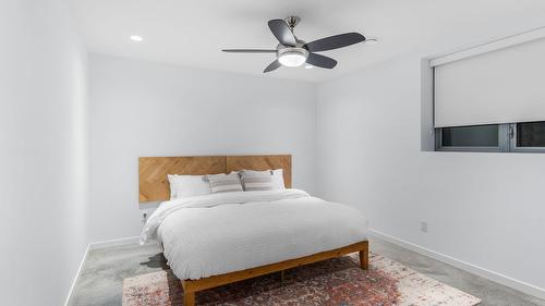 4535 Mcculloch Road, Kelowna, BC - Indoor Photo Showing Bedroom