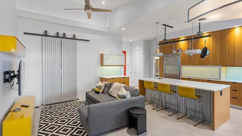 4535 Mcculloch Road, Kelowna, BC - Indoor