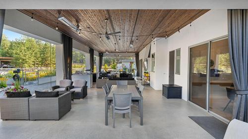 4535 Mcculloch Road, Kelowna, BC - Outdoor With Deck Patio Veranda With Exterior