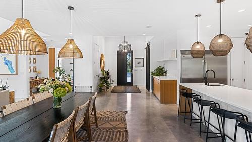 4535 Mcculloch Road, Kelowna, BC - Indoor