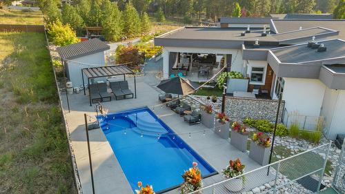 4535 Mcculloch Road, Kelowna, BC - Outdoor With In Ground Pool