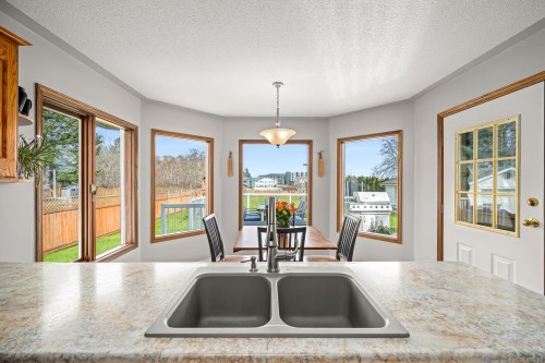 150 Barlow Rd, Campbell River, BC 