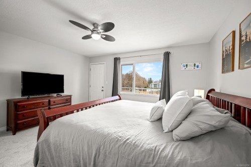 150 Barlow Rd, Campbell River, BC 