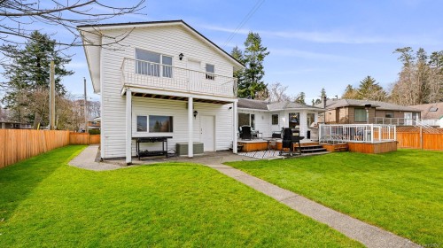 150 Barlow Rd, Campbell River, BC 