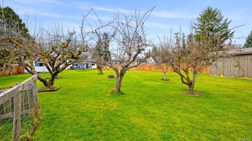 150 Barlow Rd, Campbell River, BC 