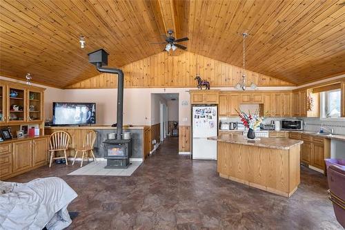 82 Pelican Inlet Rd, Manigotagan, MB 