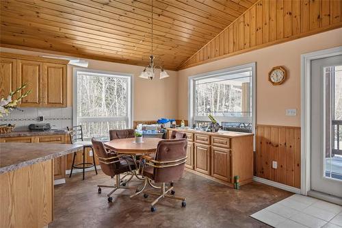 82 Pelican Inlet Rd, Manigotagan, MB 