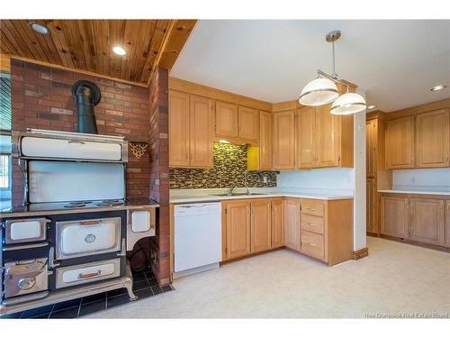 4158 Route 114, Hopewell Cape, NB 