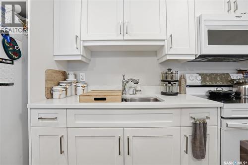3451 Elgaard Drive, Regina, SK - Indoor Photo Showing Kitchen