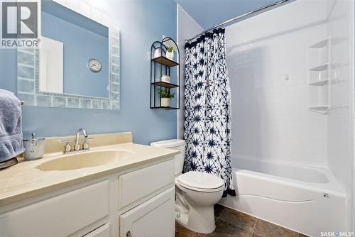 1234 James Crescent, Regina, SK - Indoor Photo Showing Bathroom