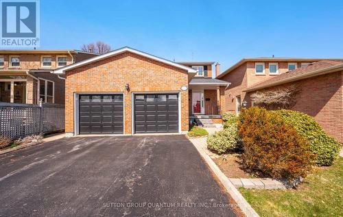 2113 Folkway Drive, Mississauga, ON - Outdoor With Facade
