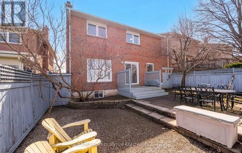 2113 Folkway Drive, Mississauga, ON - Outdoor