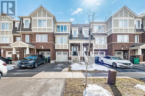 44 BANNISTER CRESCENT  Brampton, ON L7A 4H3
